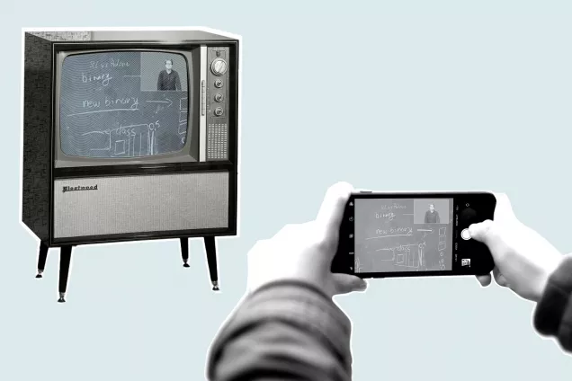 En människa som fotograferar en TV med en mobiltelefon. Illustration: Jonas Wisbrant. 